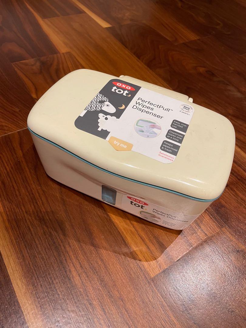 OXO Tot Perfect Pull Wipes Dispenser