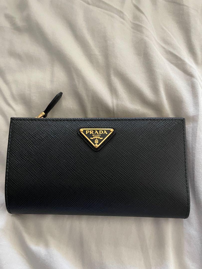 Prada wallet 2021 clearance