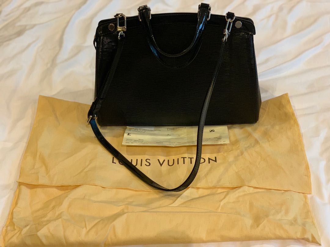 LOUIS VUITTON BREA MM EPI NOIR ELECTRIC BAG