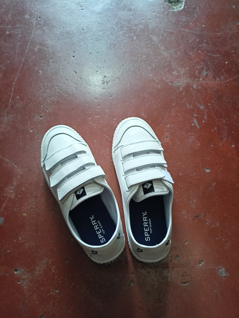 sperry crest loop leather