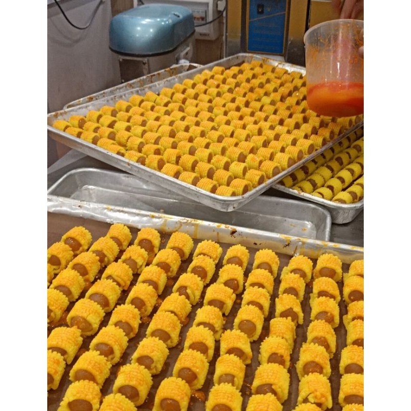 Tart Nenas Tart Sepit Tart Cadbury Food Drinks Homemade Bakes On Carousell