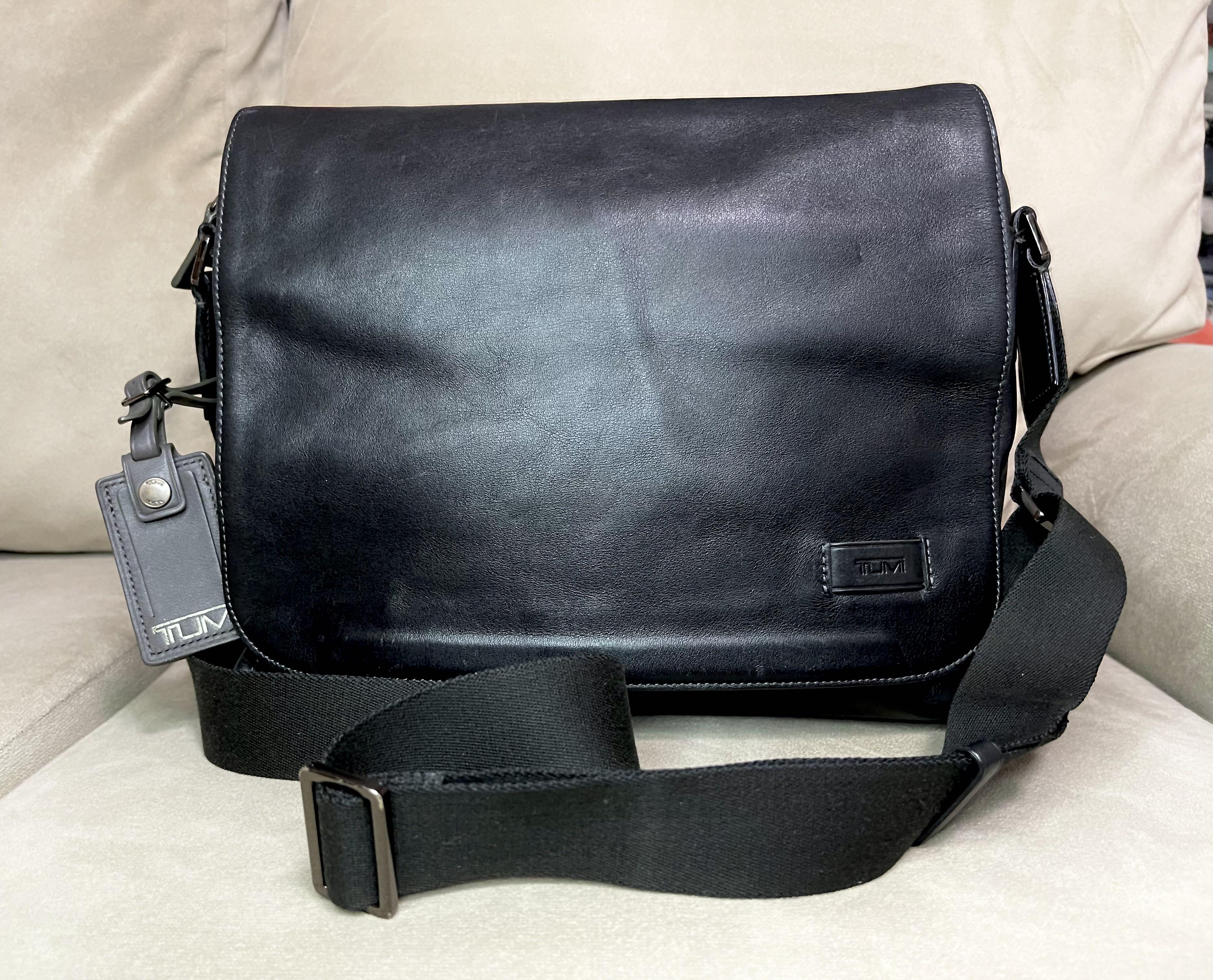 Tumi davenport messenger bag top