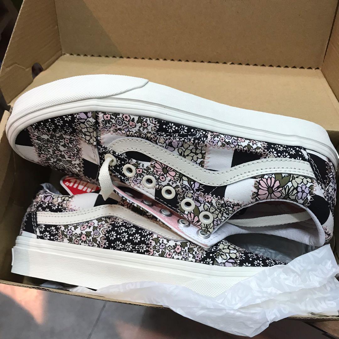 Vans old skool floral patch discount