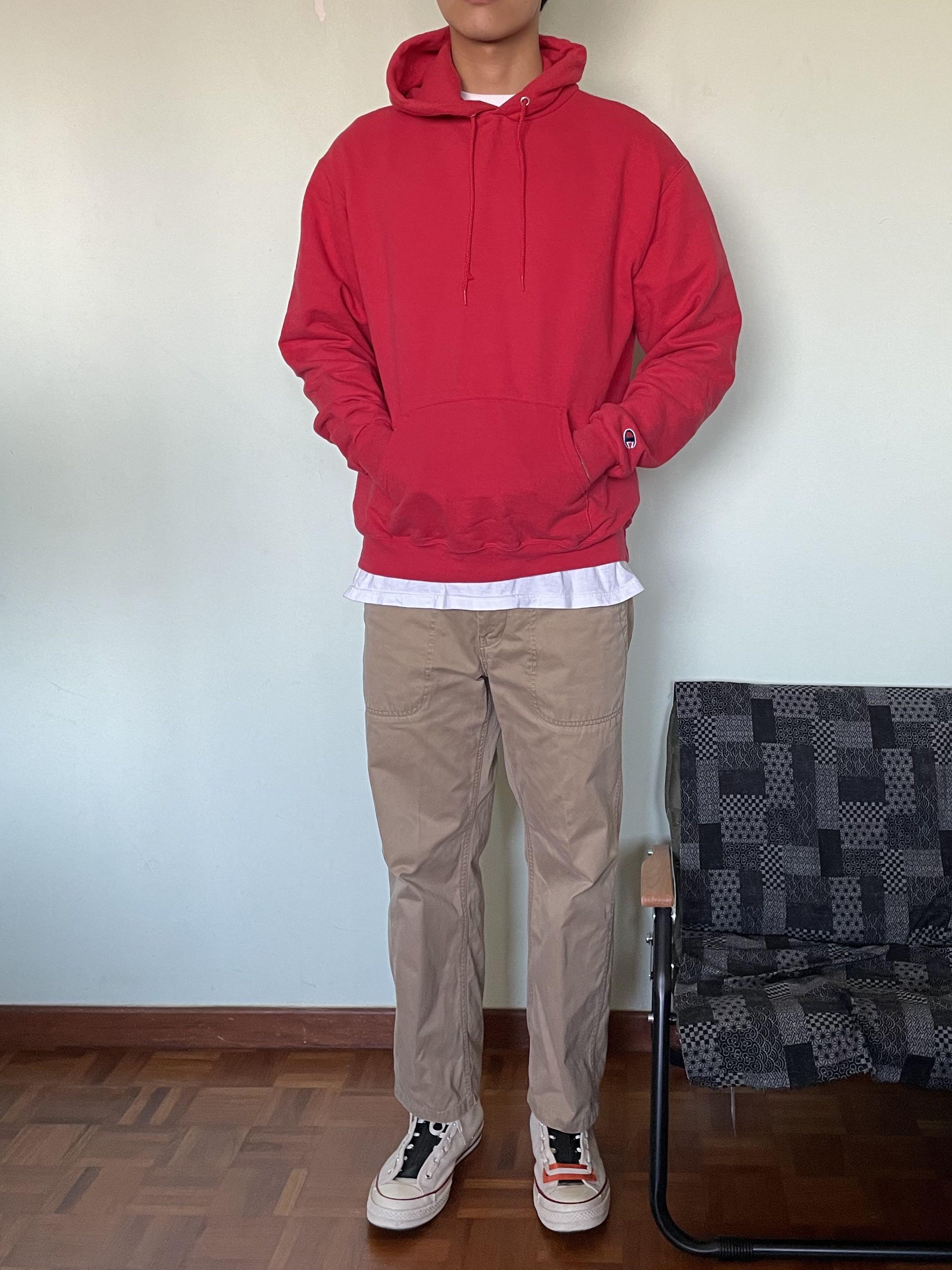 Red champion hotsell hoodie outfit
