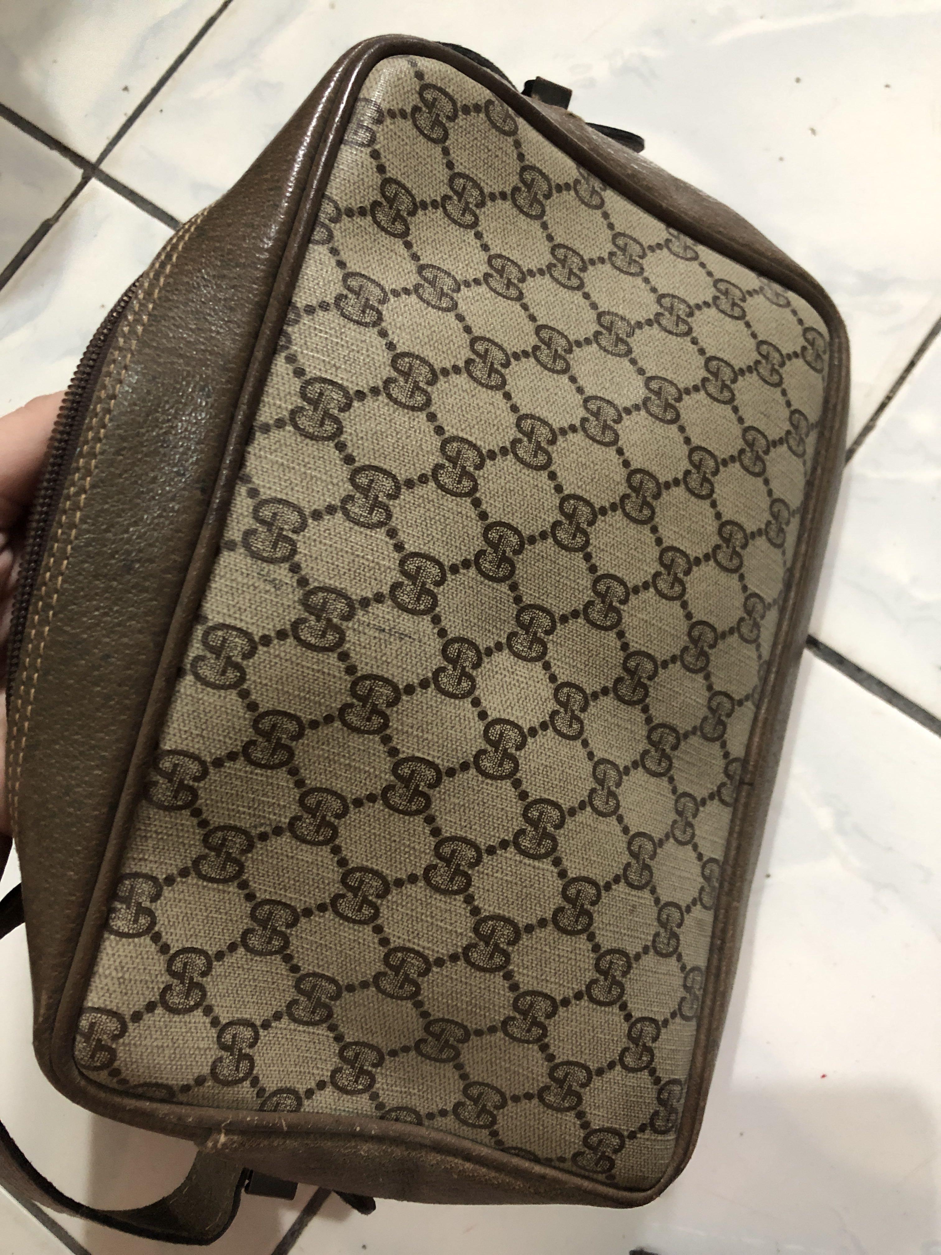 brand_is_life_ph - 5500‼️only Gucci sling bag japan Preloved very good  condition DISCLAIMER: BRAND_IS_LIFE_PH is not affiliated nor associated to  all the brand mentioned. All copyright is reserved to the original brand  owner ‼️