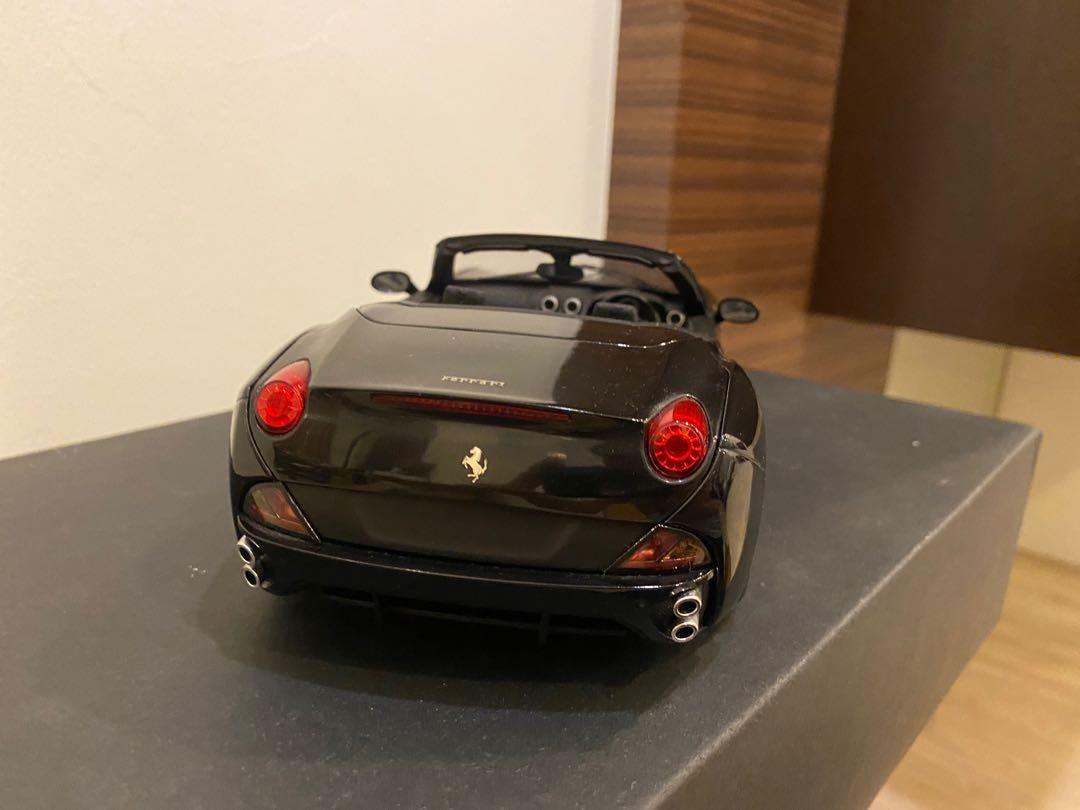 1/18 Hotwheels Elite Ferrari California GEORGE MICHAEL — Limited