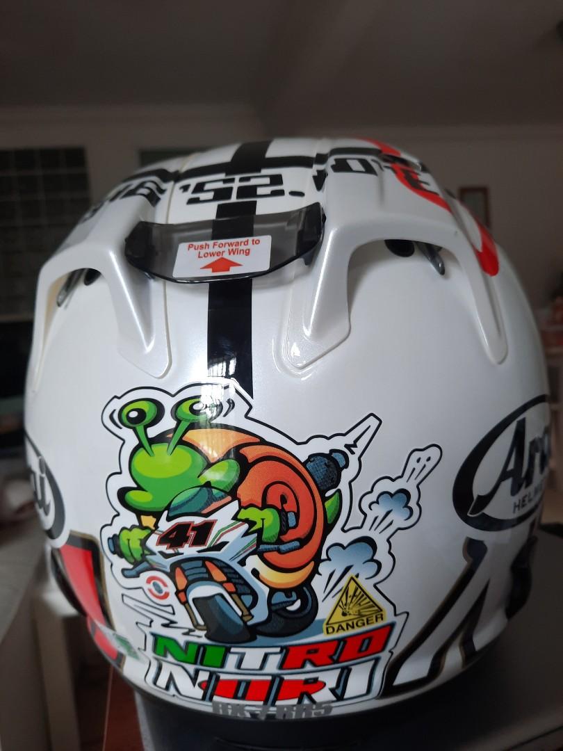 Helm arai top haga