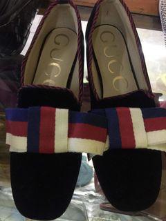 Authentic Gucci flats 36