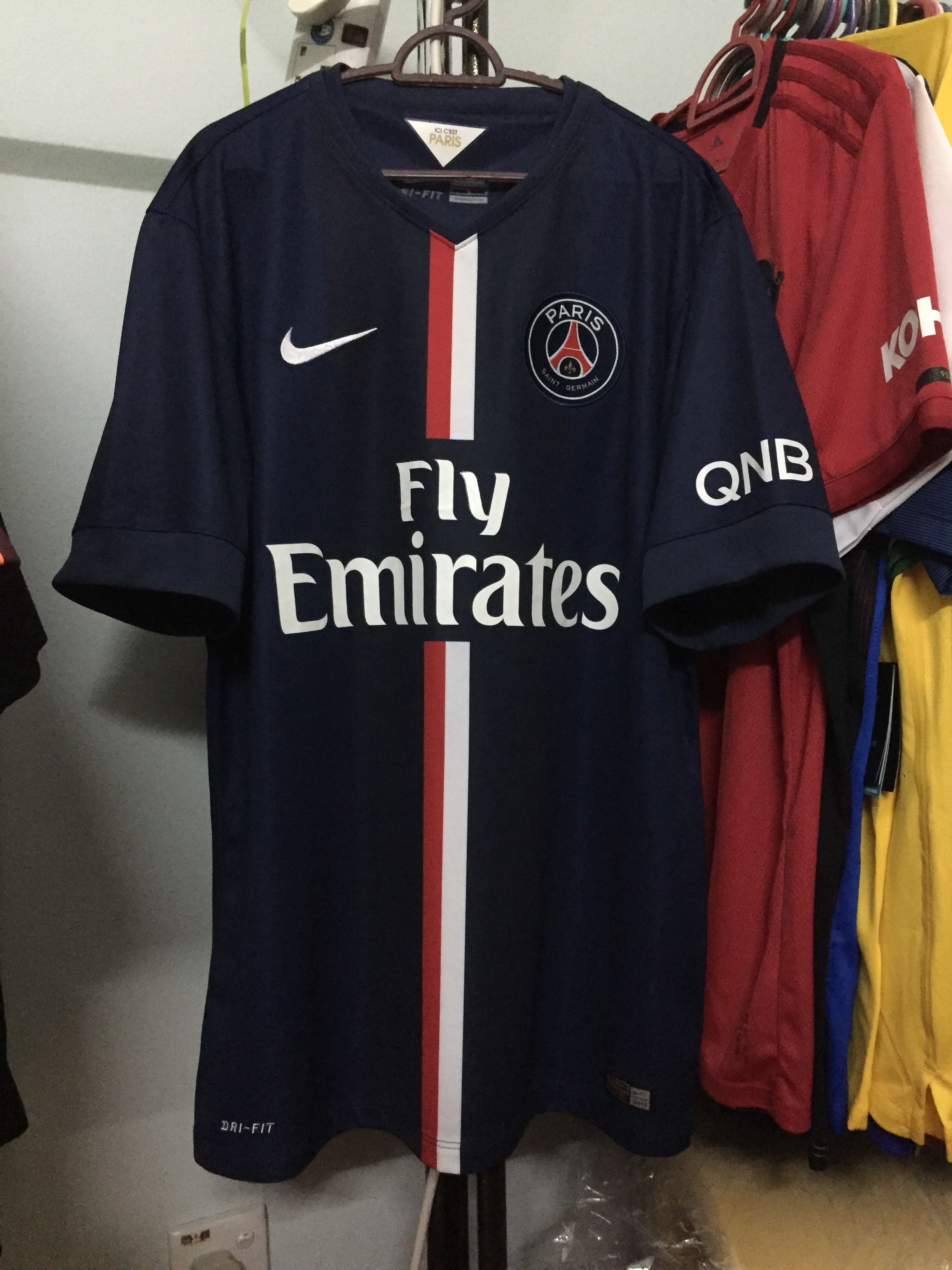 PSG x Louis Vuitton S, Men's Fashion, Activewear on Carousell