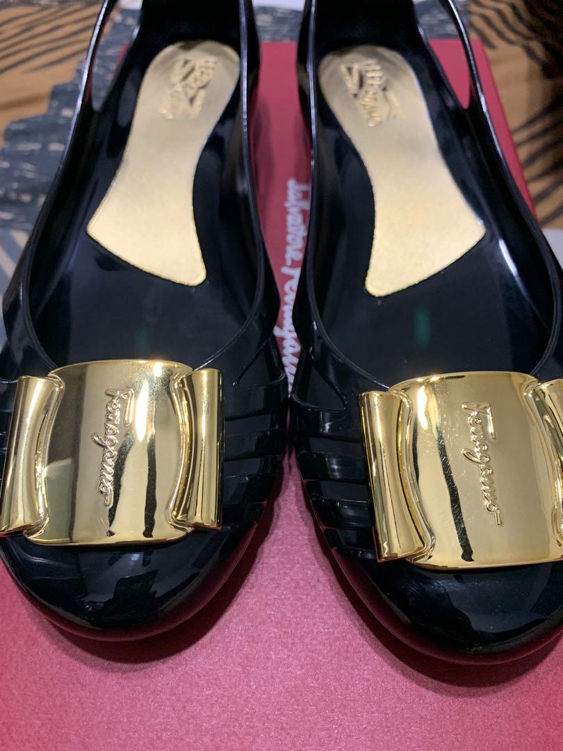 Harga salvatore on sale ferragamo jelly shoes