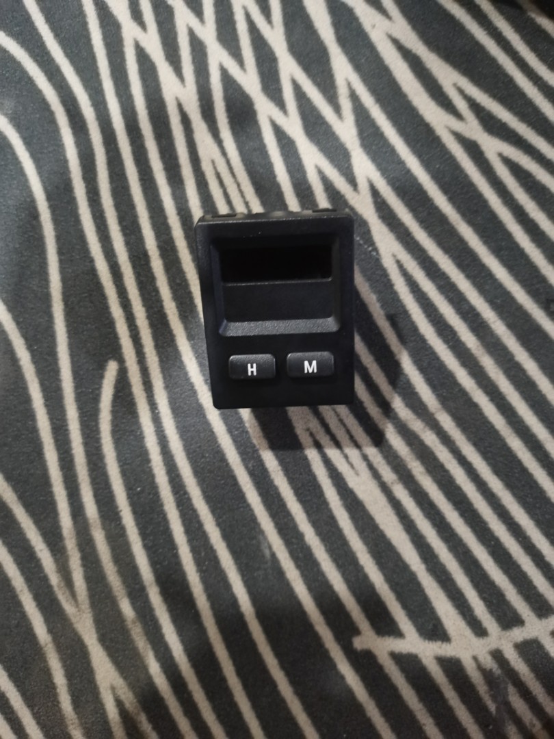 Bmw Z3 e36 Ti digital clock, Auto Accessories on Carousell