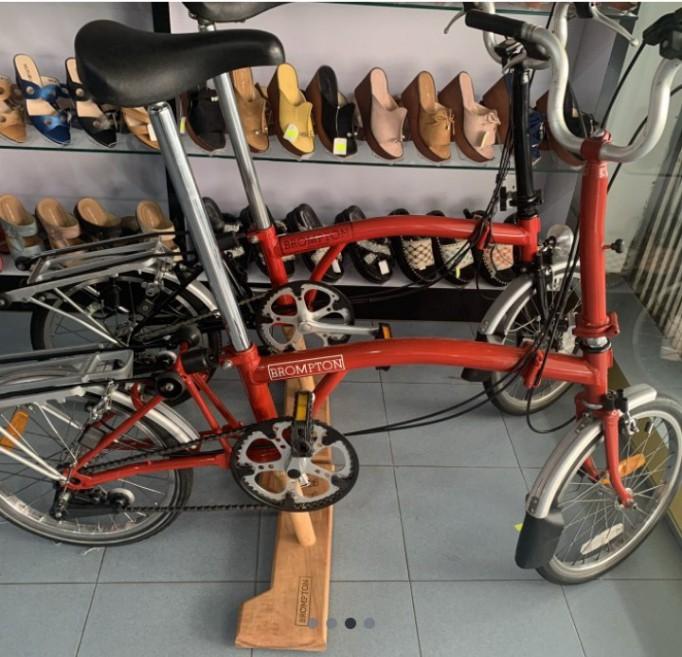 Brompton second shop