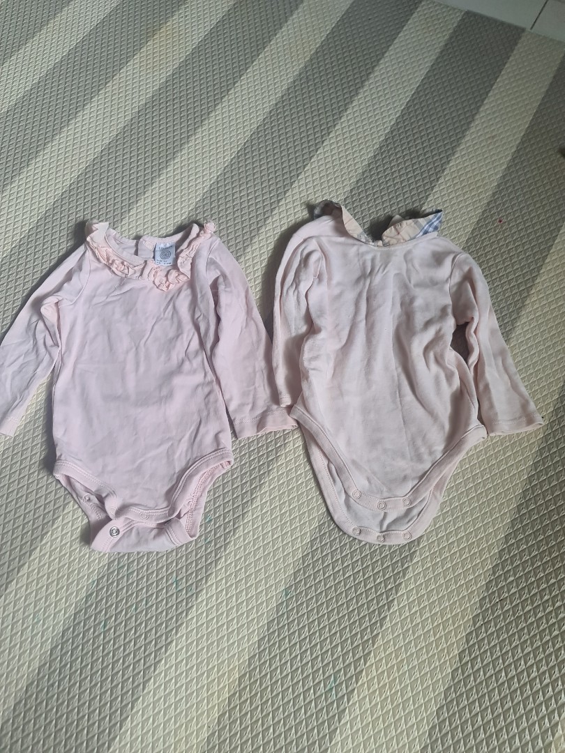 Burberry baby onesie top