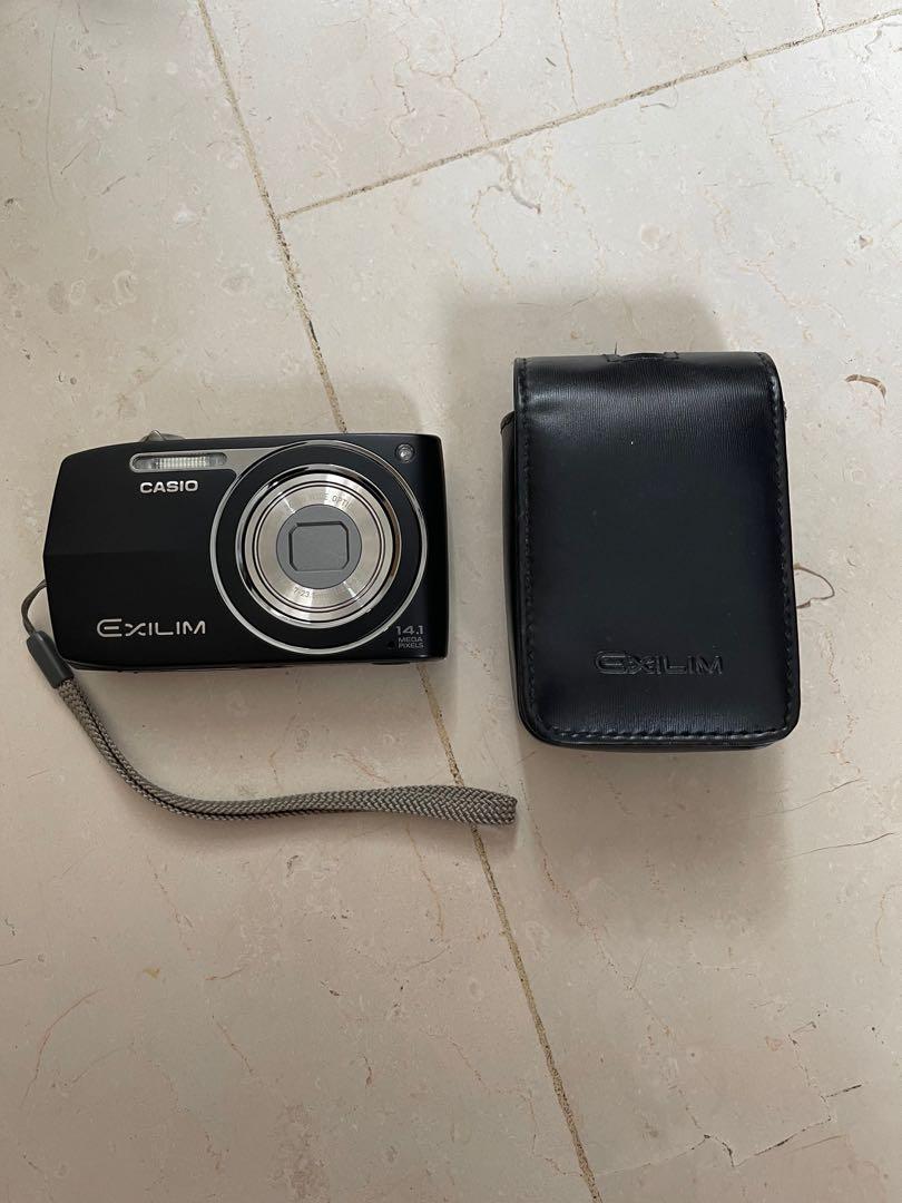 Casio Exilim EX Z2300 camera