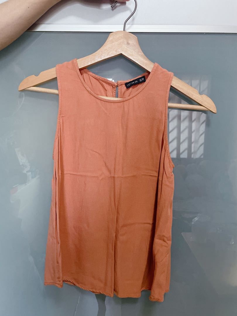 CO rust top, Women's Fashion, Tops, Sleeveless on Carousell