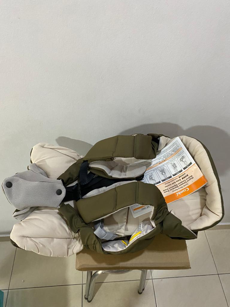 Combi Japan Magical Compact Signature 4 way Baby Soft Carrier, Babies