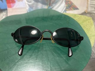 (Category: ) located in . Submitted by TakenRun (Listing ID 1114450643, Image 1). Description: .