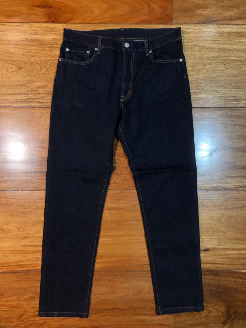 GU dark blue jeans, Men's Fashion, Bottoms, Jeans on Carousell