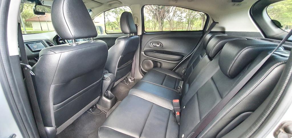 Clean u0026 Excellent Condition Honda HR-V LX 1.5A / Vezel - Private 