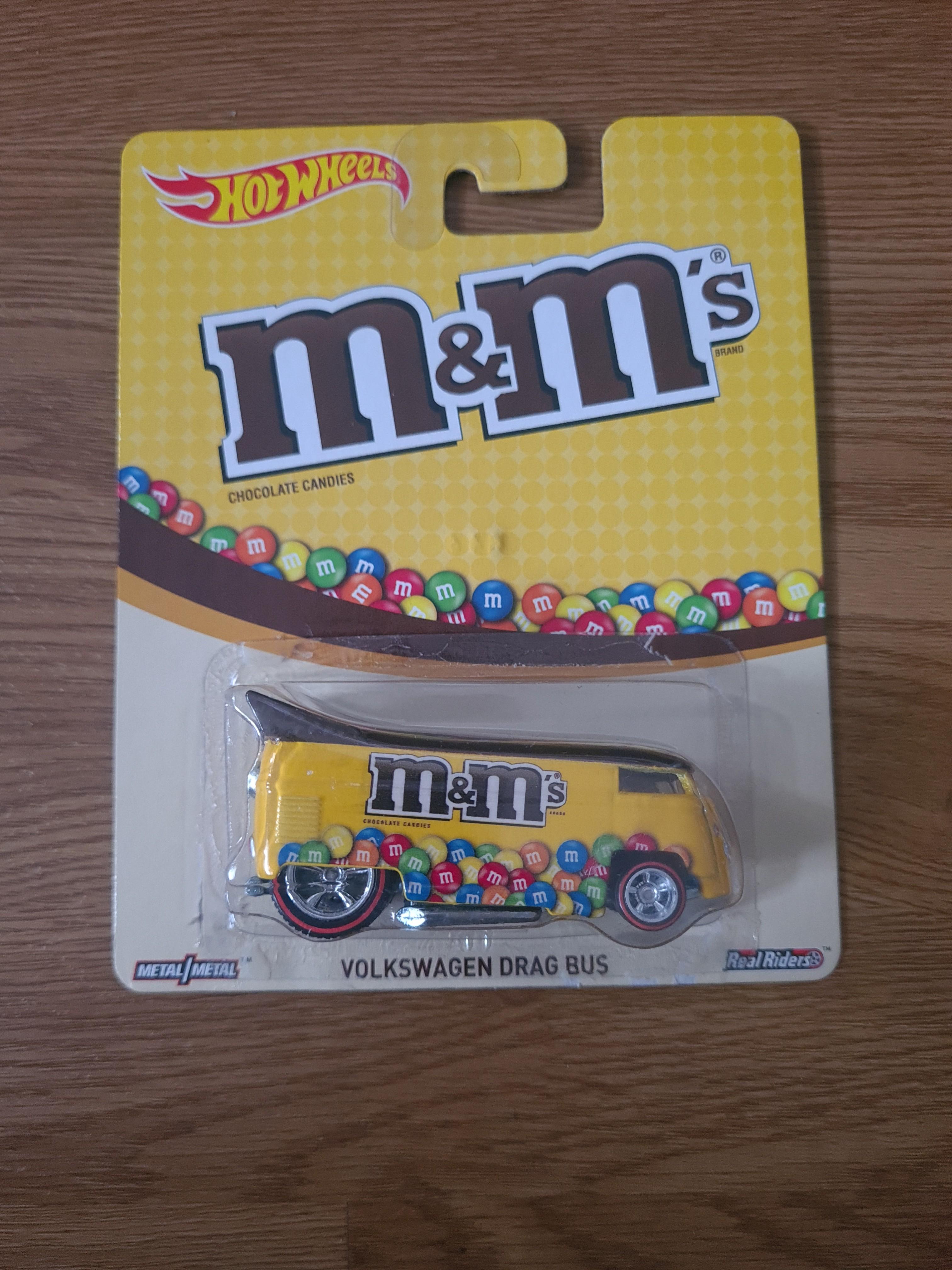 ホットウィール Volkswagen Drag Bus M&M’s ホットウィール Volkswagen Drag Bus M&M's 2015 Hot Wheels M&M