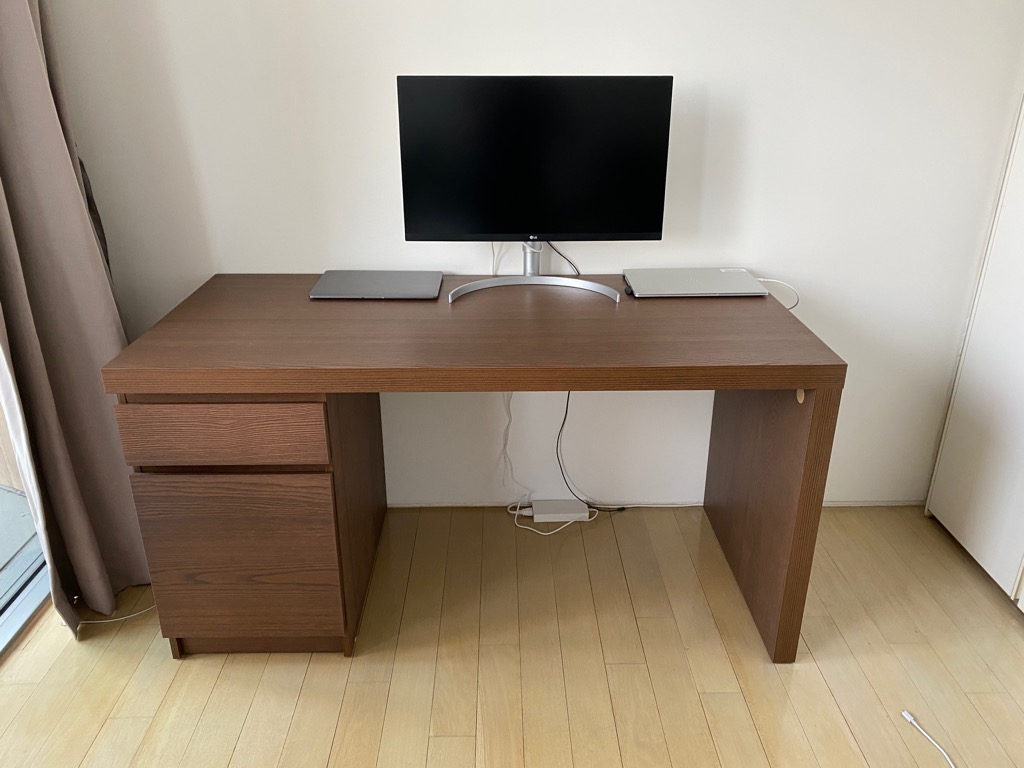Ikea malm desk deals brown