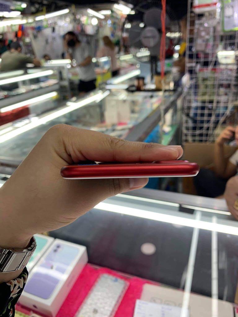 IPHONE 7PLUS 128GB FACTORY UNLCOKED (Category: iPhone 7 Series) located in Pasig City. Submitted by fairgadgetshop (Listing ID 1114377974, Image 2). Description: IPHONE 7PLUS 128GB FACTORY UNLOCKED -10/10 SMOOTH -100% LEGIT -ANY SIM CARD WILL DO -TEST ALL YOU WANT -RESET ALL YOU WANT -NO ICLOUD ACCOUNT -FINGERPRINT WORKING AVAILABLE IN DIFFERENT COLORS: ✅ROSEGOLD ✅GOLD ✅RED ✅MATTE BLACK INCLUSION: REPLACEMENT CHARGER REPLACEMENT EARPHONES BOX PM 