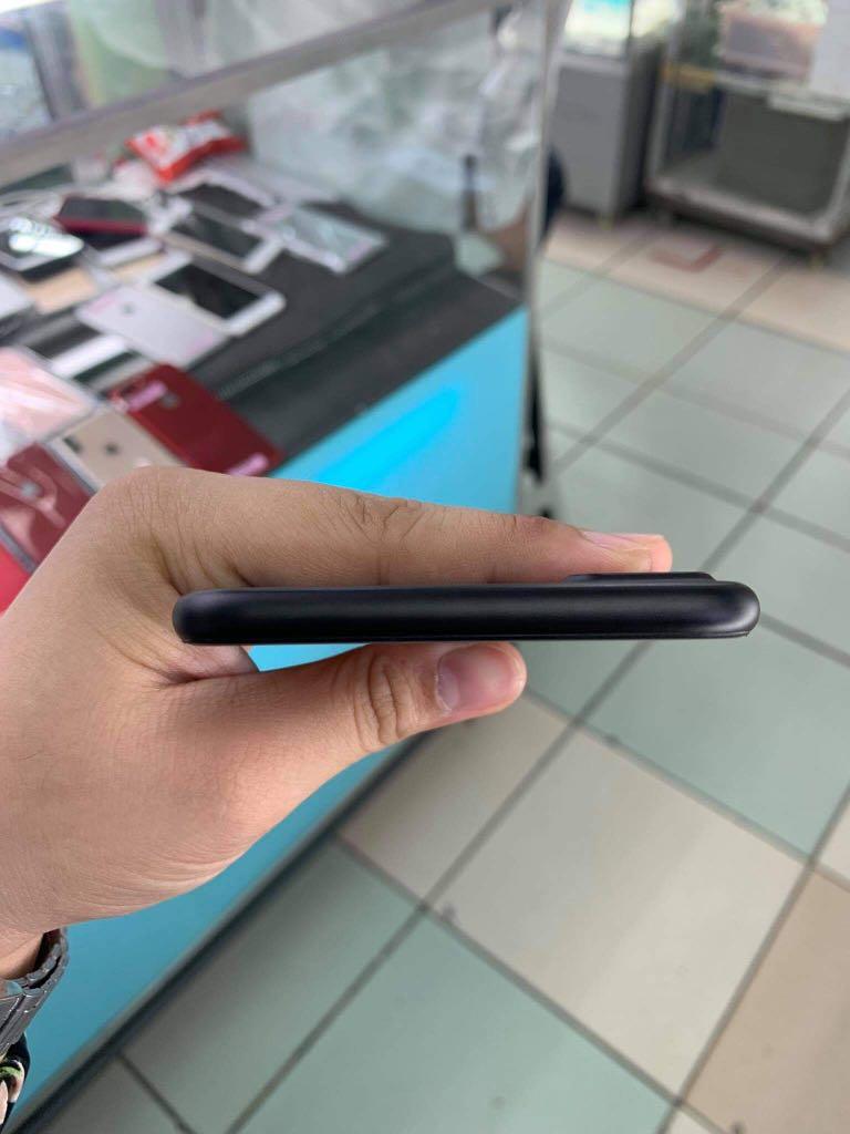 IPHONE 7PLUS 128GB FACTORY UNLOCKED (Category: iPhone 7 Series) located in Pasig City. Submitted by fairgadgetshop (Listing ID 1114378466, Image 3). Description: IPHONE 7PLUS 128GB FACTORY UNLOCKED -10/10 SMOOTH -100% LEGIT -ANY SIM CARD WILL DO -TEST ALL YOU WANT -RESET ALL YOU WANT -NO ICLOUD ACCOUNT -FINGERPRINT WORKING AVAILABLE IN DIFFERENT COLORS: ✅ROSEGOLD ✅GOLD ✅RED ✅MATTE BLACK INCLUSION: REPLACEMENT CHARGER REPLACEMENT EARPHONES BOX PM 