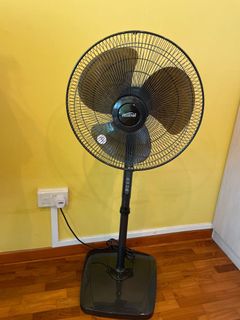 (Category: ) located in . Submitted by ahleekbaba (Listing ID 1114334356, Image 1). Description: .