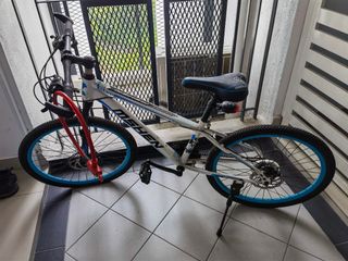 (Category: ) located in . Submitted by limtat97 (Listing ID 1114404759, Image 1). Description: .