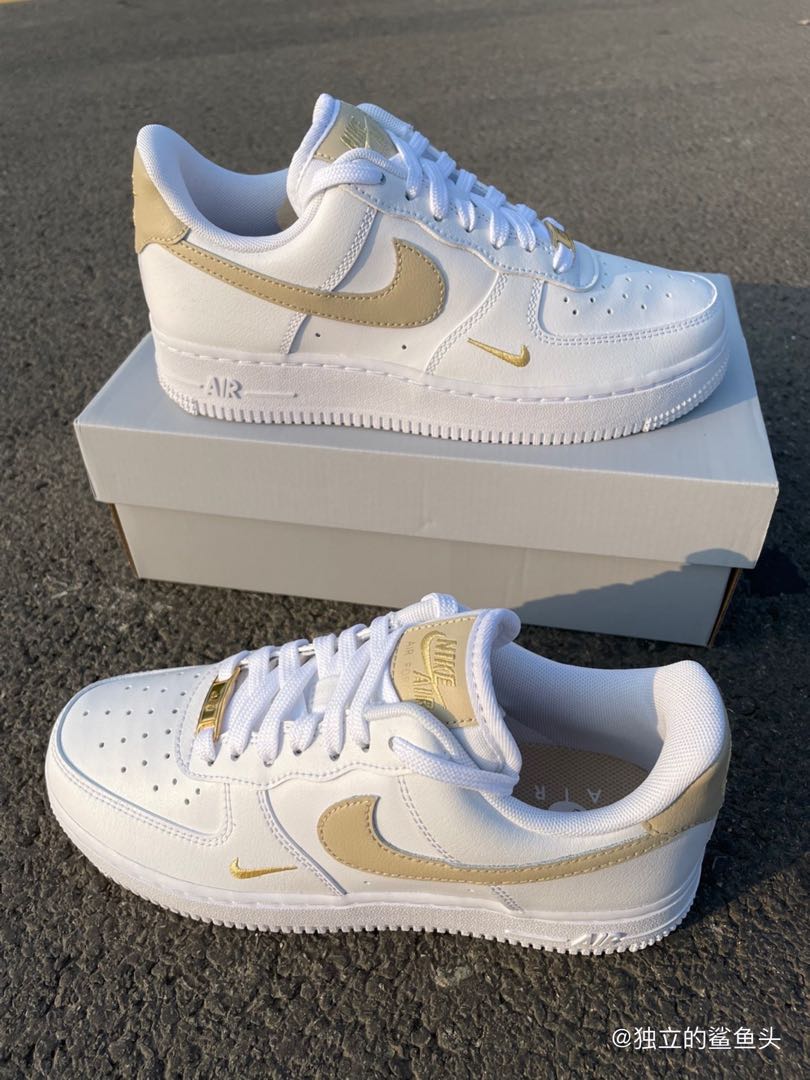 Nike Men's Air Force 1 Low '07 Sneakers main image 1