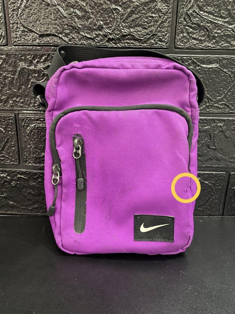 nike core sling bag