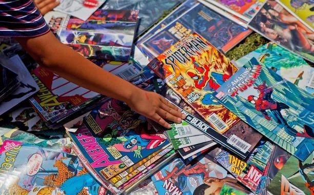 book boards magazine comic, solid bleached acid free, bleached acid free sulphate, buffer of calcium carbonate, sleeves plastic protection storage, comic protection no creasing