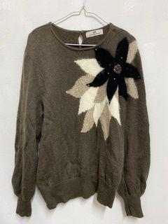 Premium Knitwear Brown Flower