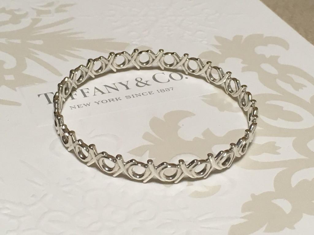 Tiffany kiss hotsell bracelet