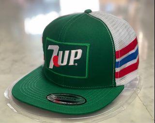 Etnies Snapback Men S Fashion Watches Accessories Caps Hats On Carousell