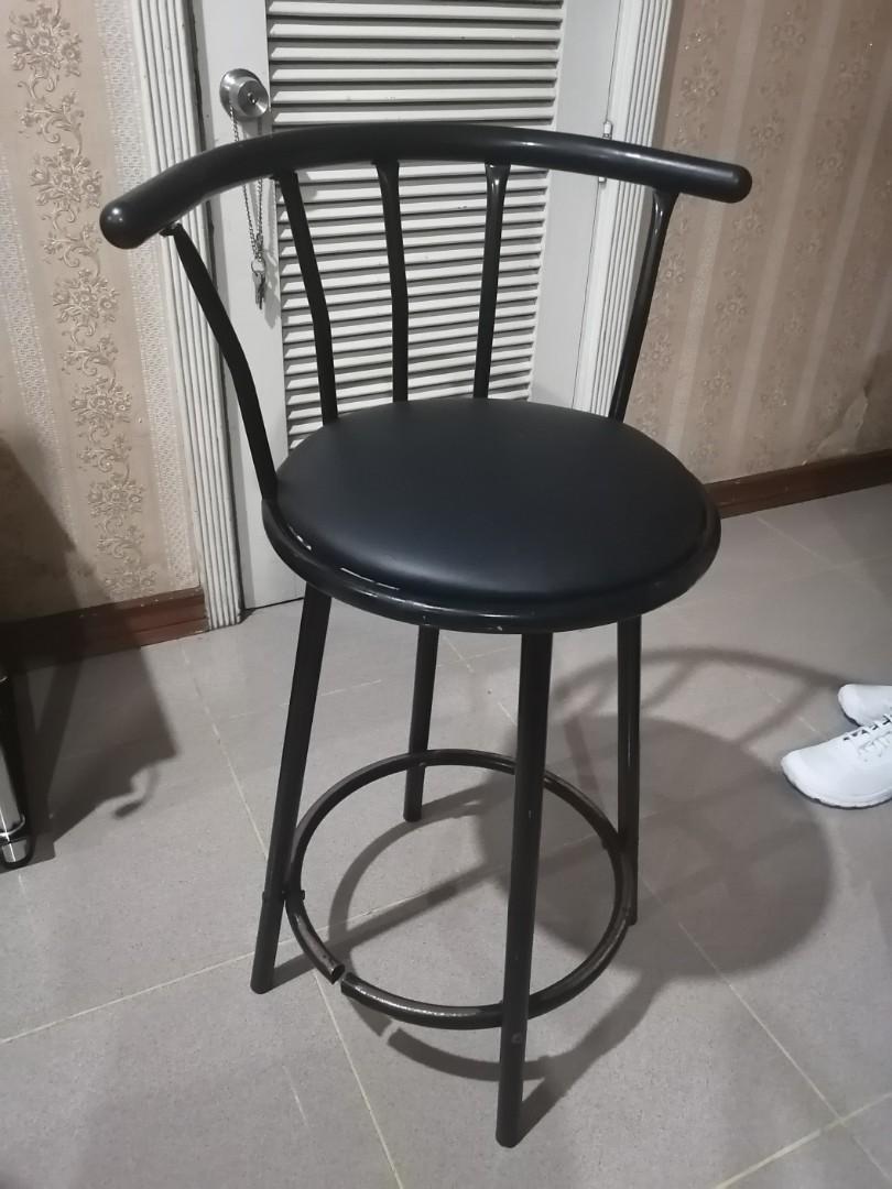 Rotating deals high chair