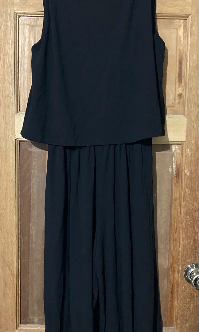 Uniqlo jumpsuit, Women's Fashion 