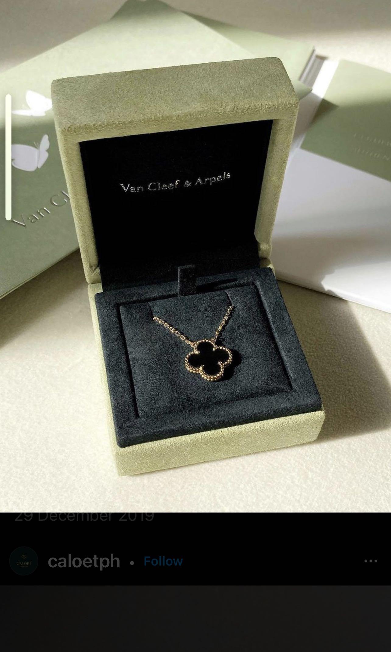 Vca hot sale onyx necklace