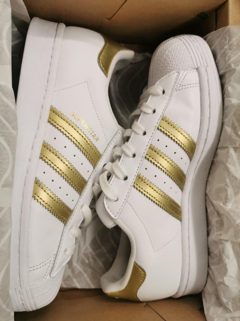 Adidas us 6.5 best sale gold