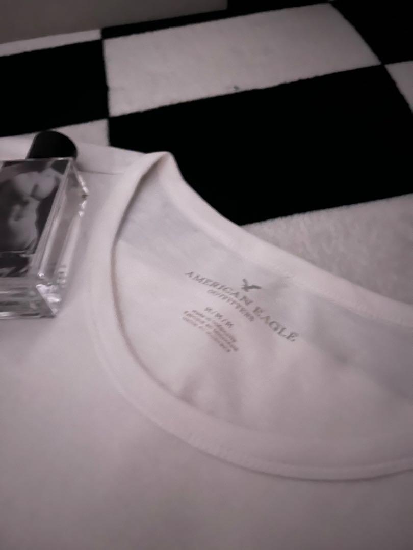 American Eagle t-shirt (Category: Tshirts & Polo Shirts ) located in Del Monte. Submitted by tomsc (Listing ID 1114579059, Image 3). Description: Condition: 7/10 RFS: decluttering May fit to large body frame MOD: bank transfer (BDO) & GCash only.