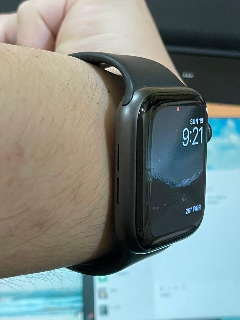 Apple Watch Series 4 44mm black color with box Men s Fashion