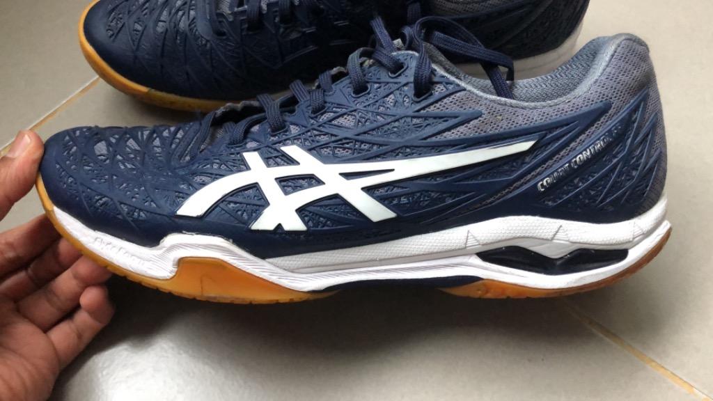 Kasut badminton asics online
