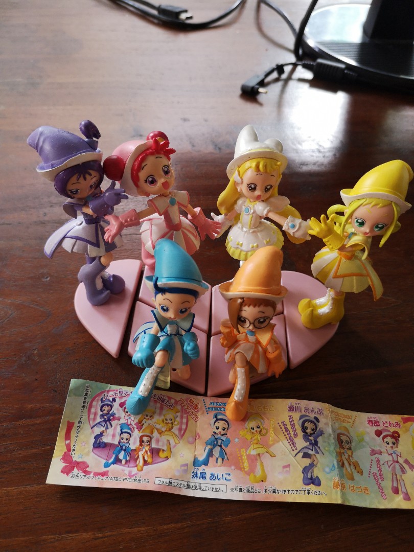 Bandai vintage 2002 OJAMAJO MAGICAL DOREMI FIGURE DX SET OF 6 COMPLETE Gashapon with Base and booklet JAPAN