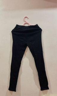 (Category: ) located in . Submitted by lauramyee.preloved (Listing ID 1114669442, Image 1). Description: .