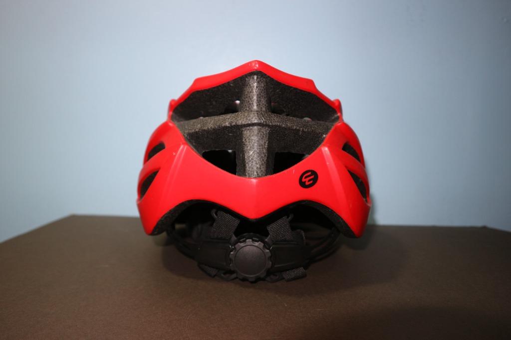 Carnac Croix Matte Red Road Bike Helmet Sports Equipment