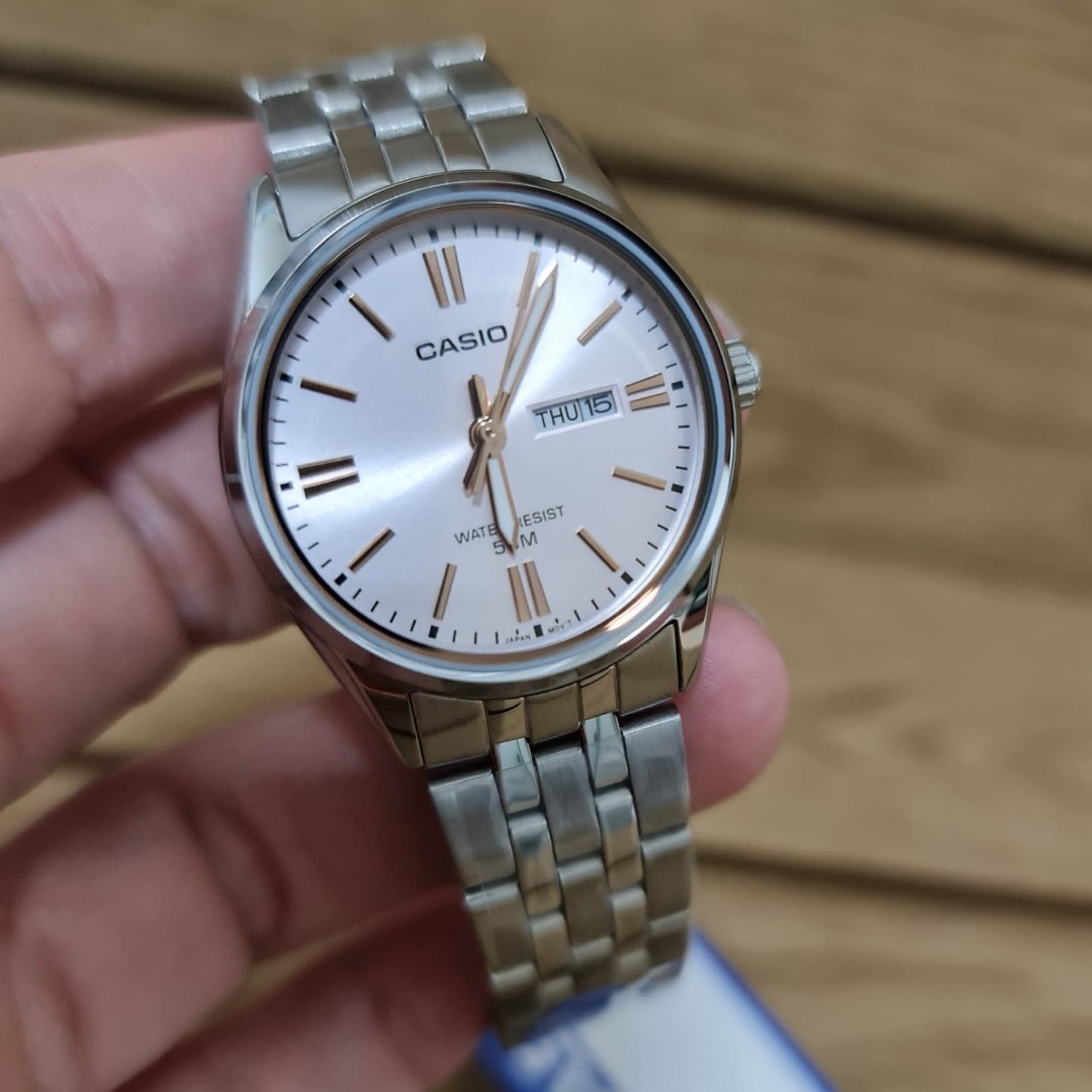 Watch ladies best sale casio