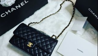 (Category: ) located in . Submitted by luxandchic (Listing ID 1114653817, Image 1). Description: .