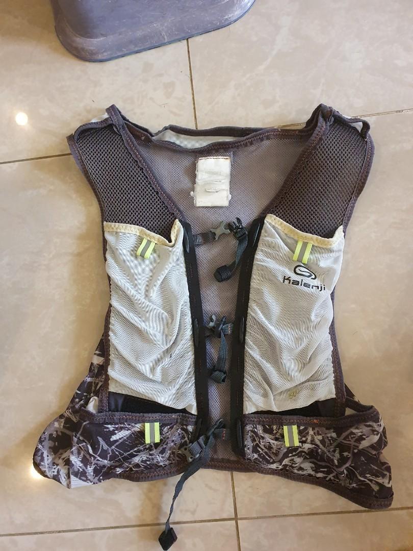 hydration vest decathlon