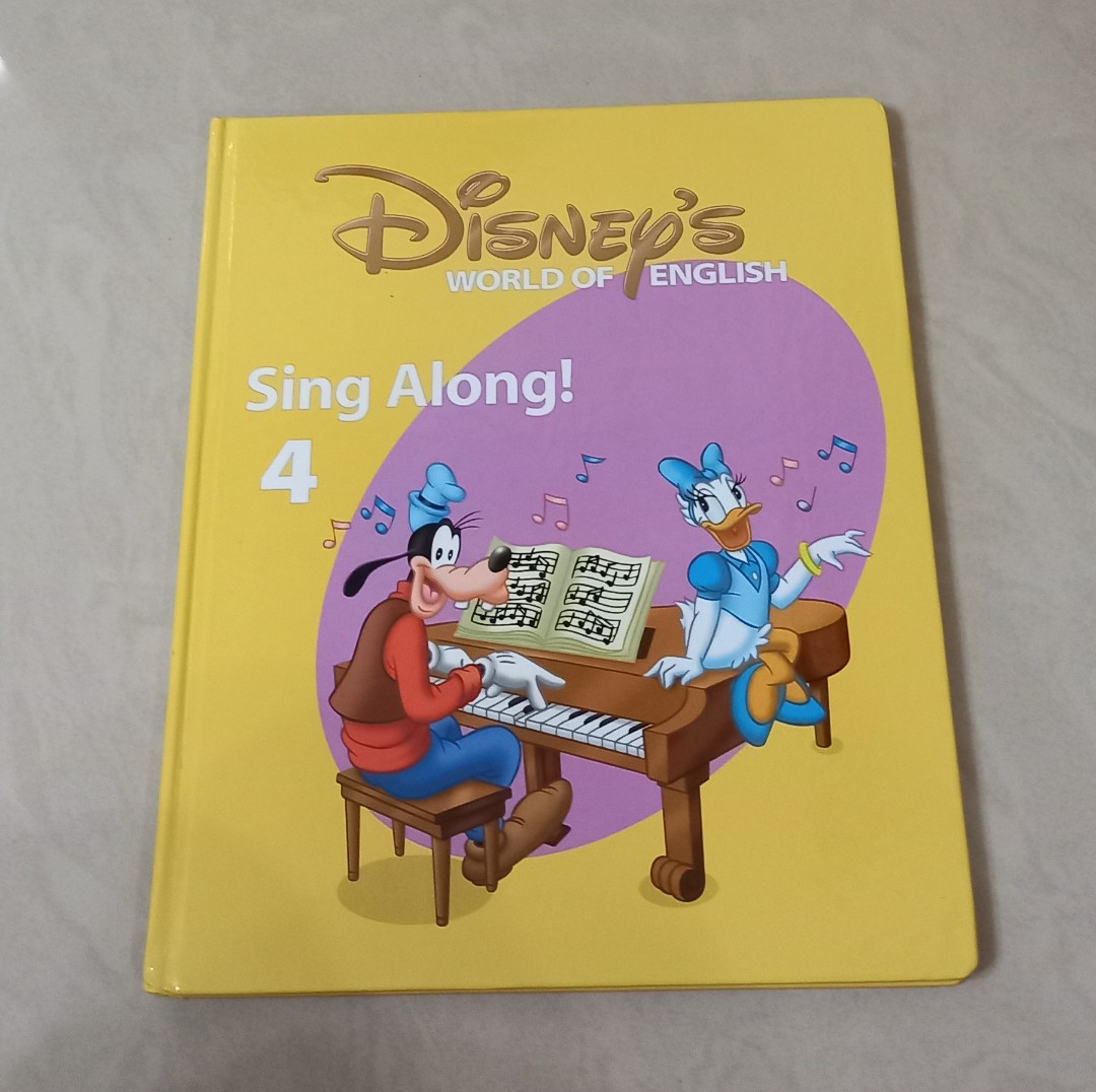 Disney world of English Sing along, 興趣及遊戲, 書本& 文具