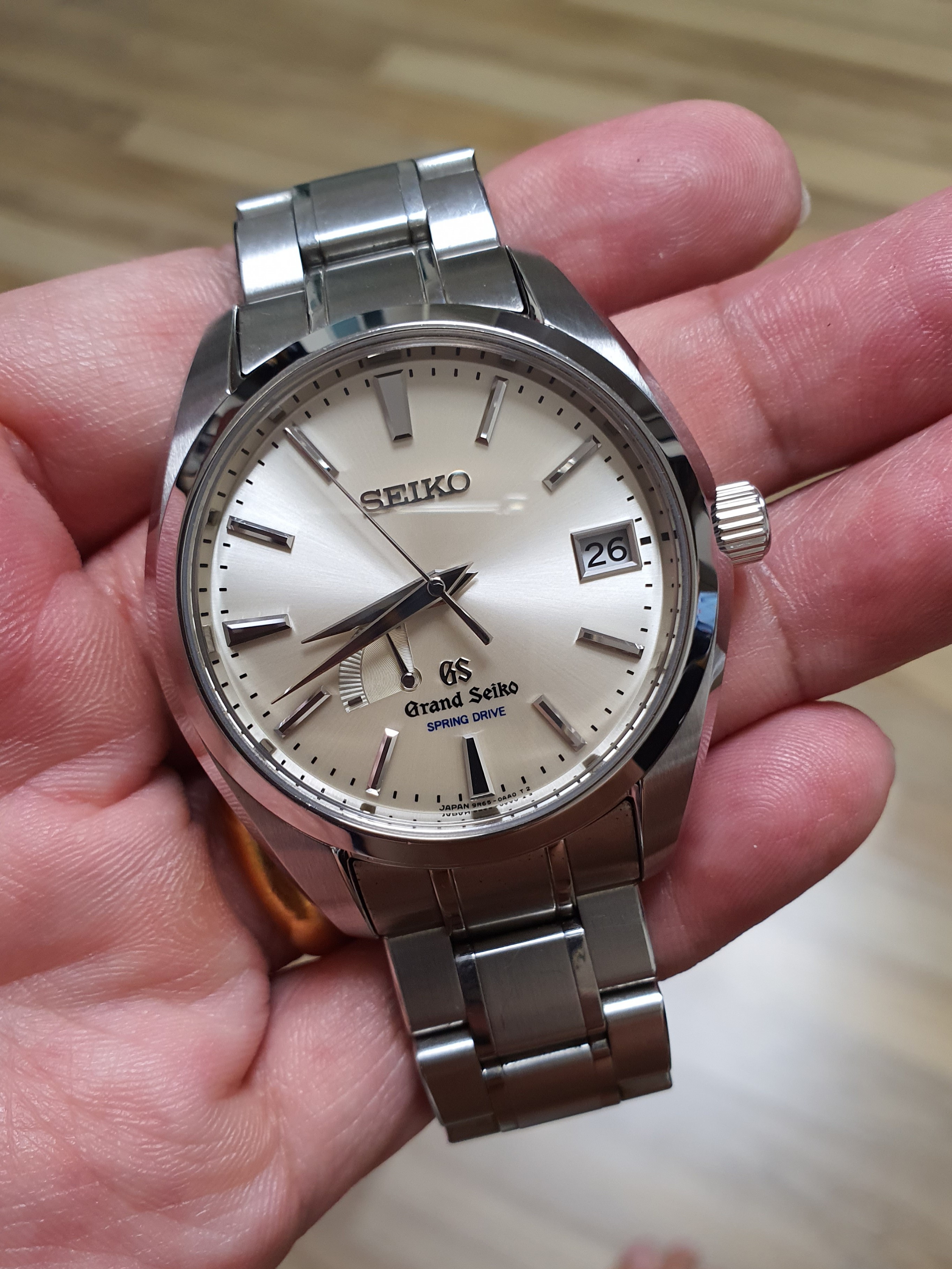 Grand Seiko SBGA001 champagne dial spring drive, Luxury, Watches on  Carousell